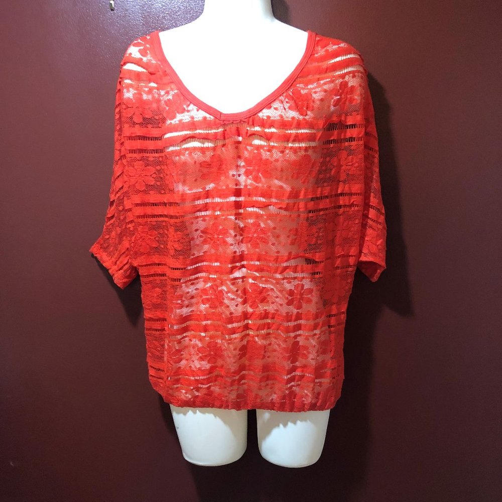 NWOT Lace Swim suit cover up top